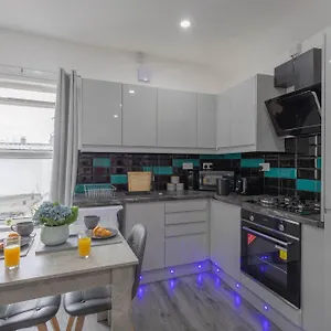 https://spacious-studio-in-the-city-centre-of.cardiffhotelswales.com